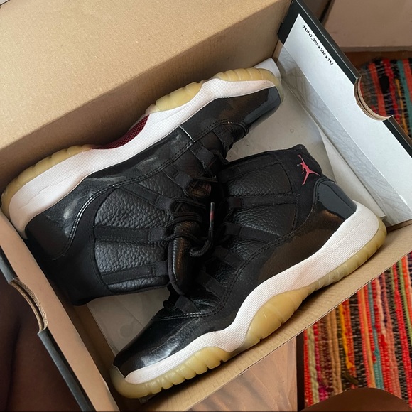 Jordan 11 72-10’s - Picture 2 of 2